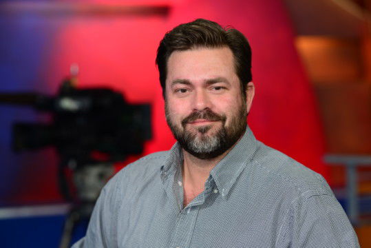 Justin Jones - Bio Photo